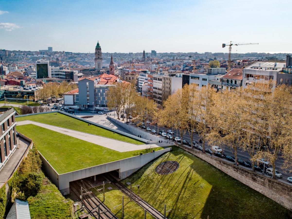 Yotel Porto Bagian luar foto