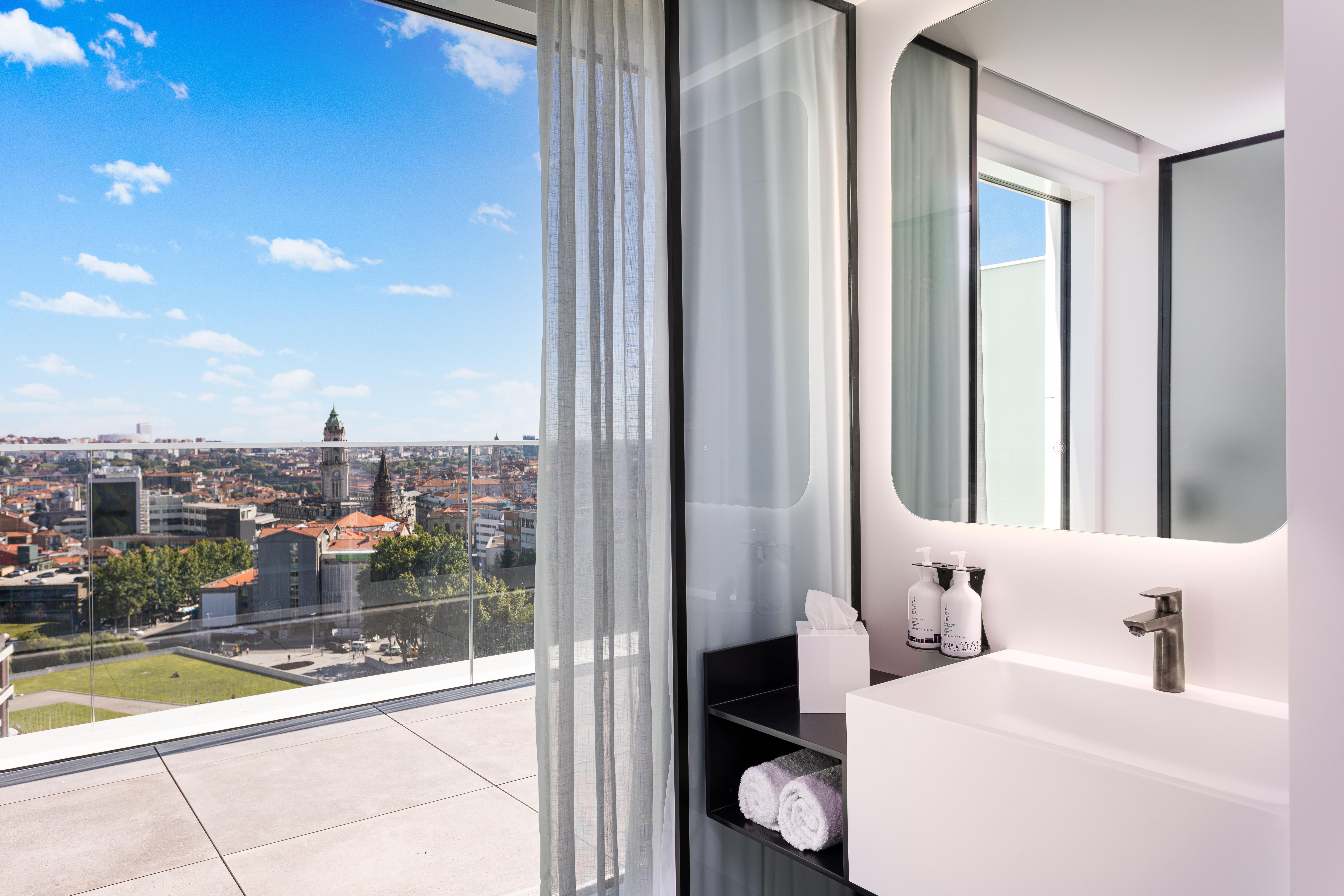 Yotel Porto Bagian luar foto