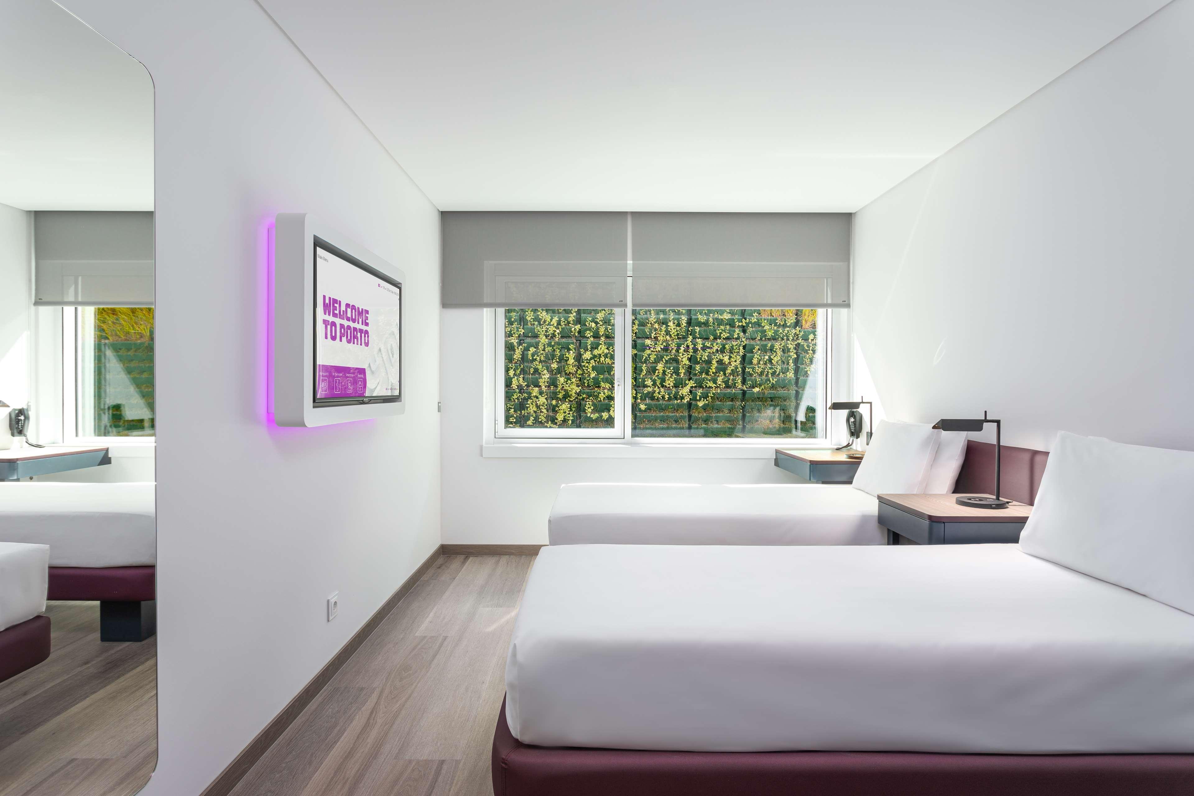 Yotel Porto Bagian luar foto