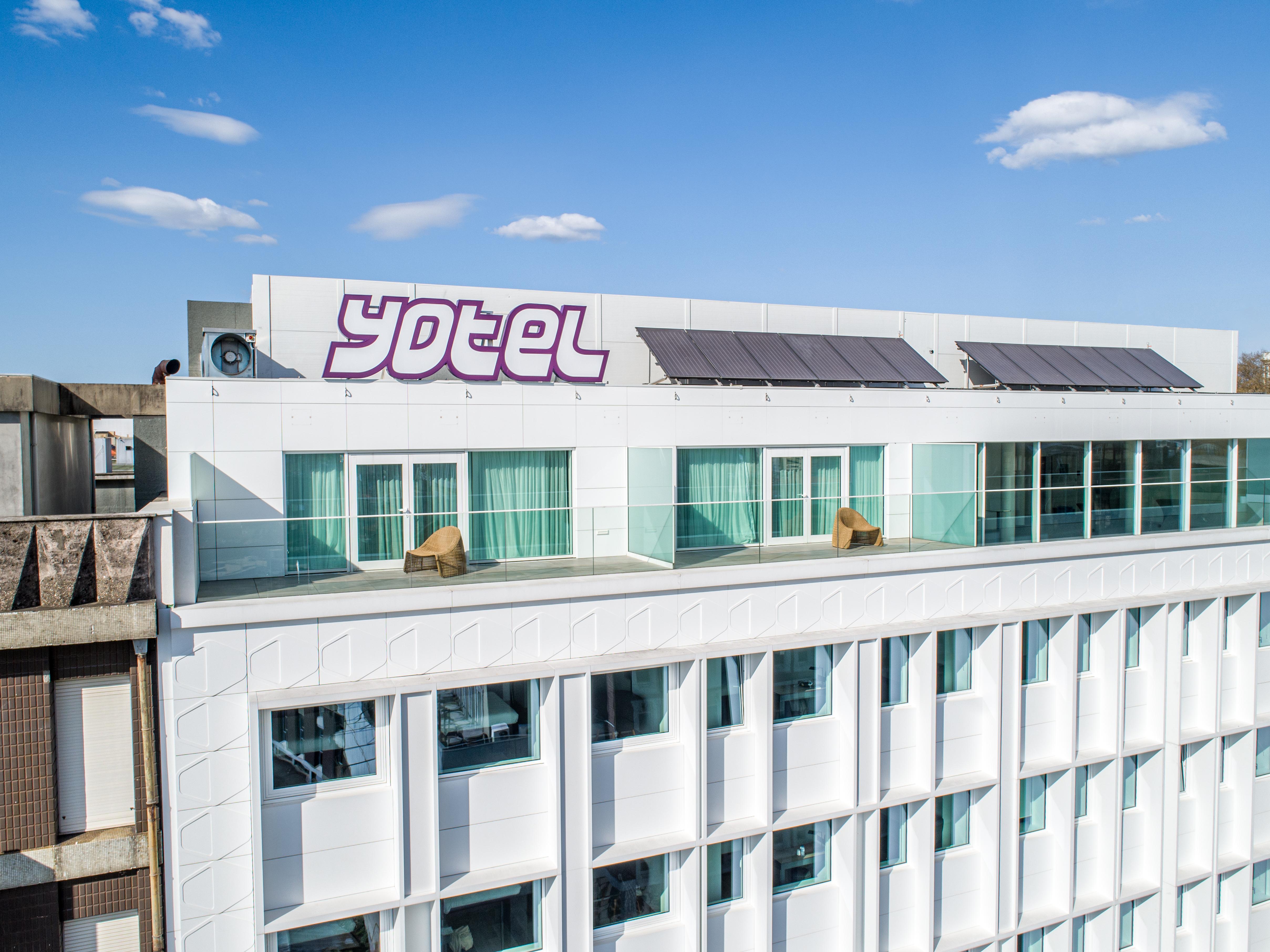 Yotel Porto Bagian luar foto