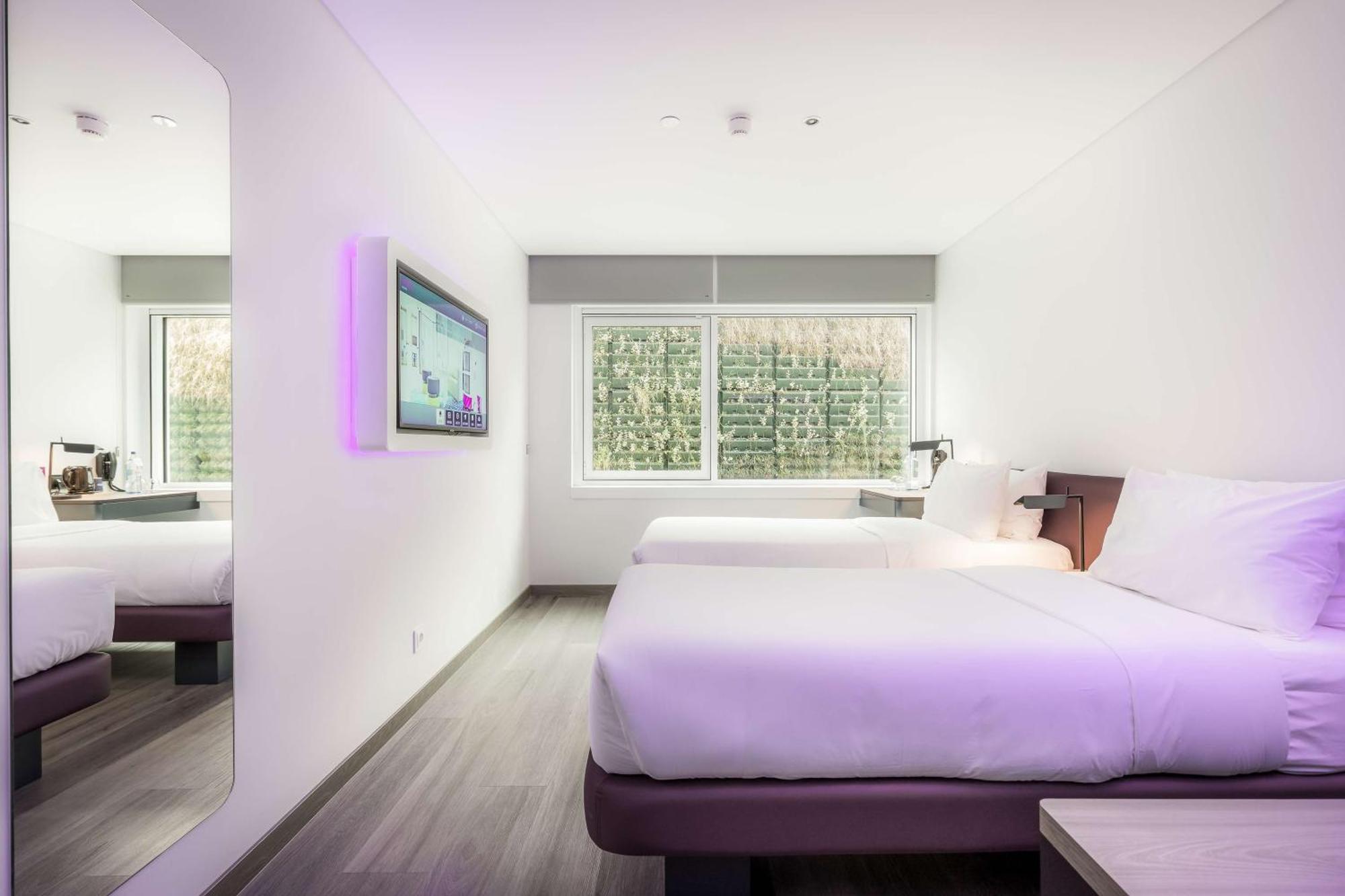 Yotel Porto Bagian luar foto